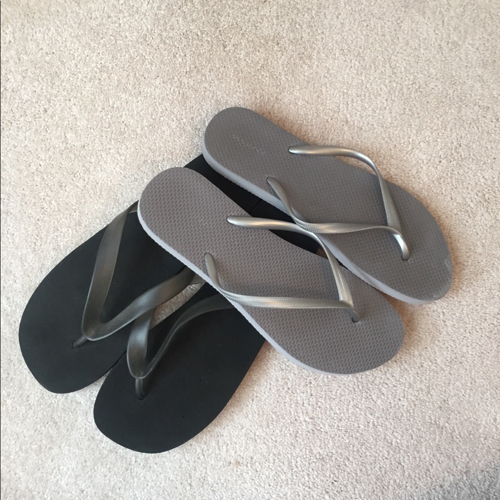 Pair of flip flops (2)